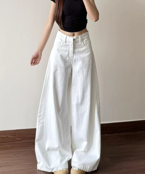 REBALANCE(リバランス)の「ホワイトワイドデニム(デニムパンツ・レディース・A・SMALL/MEDIUM/LARGE)」の3枚目の写真