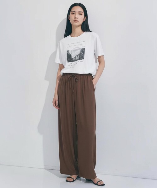 UNFILO(アンフィーロ)の「【ウエストゴム】ライトフィブリル バルーンパンツ(その他パンツ・レディース・ダークブラウン系・X-LARGE)」の1枚目の写真