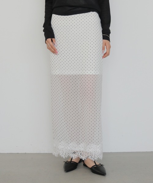 cheriella（シェリエラ）の「【cheriella】ドットレースシアーロングスカート  DOT LACE SHEER LONG SKIRT（スカート・レディース・ブラック/ホワイト・FREE）」の11枚目の写真