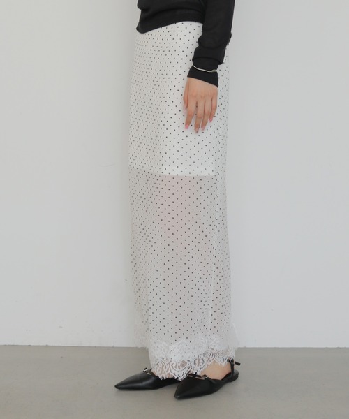 cheriella（シェリエラ）の「【cheriella】ドットレースシアーロングスカート  DOT LACE SHEER LONG SKIRT（スカート・レディース・ブラック/ホワイト・FREE）」の10枚目の写真