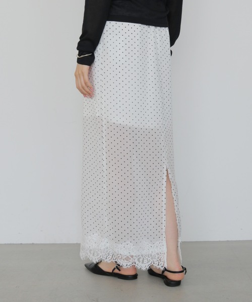 cheriella（シェリエラ）の「【cheriella】ドットレースシアーロングスカート  DOT LACE SHEER LONG SKIRT（スカート・レディース・ブラック/ホワイト・FREE）」の9枚目の写真