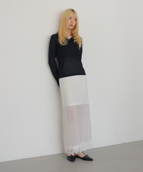 cheriella（シェリエラ）の「【cheriella】ドットレースシアーロングスカート  DOT LACE SHEER LONG SKIRT（スカート・レディース・ブラック/ホワイト・FREE）」の4枚目の写真