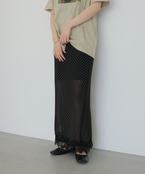 cheriella（シェリエラ）の「【cheriella】ドットレースシアーロングスカート  DOT LACE SHEER LONG SKIRT（スカート・レディース・ブラック/ホワイト・FREE）」の17枚目の写真