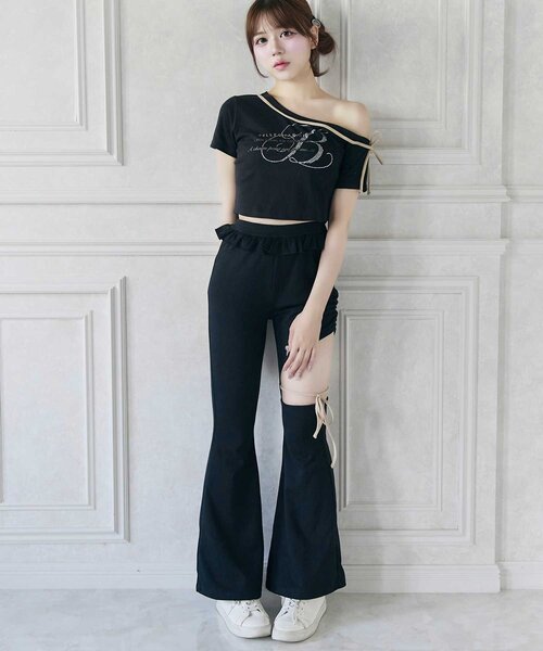 OLIVE des OLIVE(オリーブデオリーブ)の「【Belle Charme】Graphic One Shoulder Tee(Tシャツ/カットソー・レディース・オフホワイト/ピンク/ブラック・FREE)」の9枚目の写真
