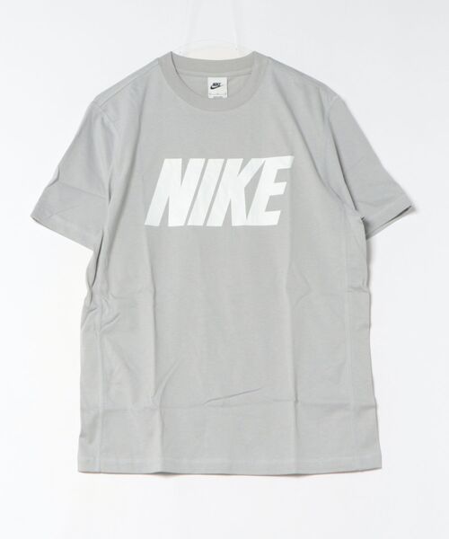 NIKE(ナイキ)の「《NIKEアパレル》ASMNKCLUBVARSITYSSLIFEST(Tシャツ/カットソー・メンズ・ブラック/ライトグレー/ホワイト系その他・XL/S/M/L/2XL)」の1枚目の写真