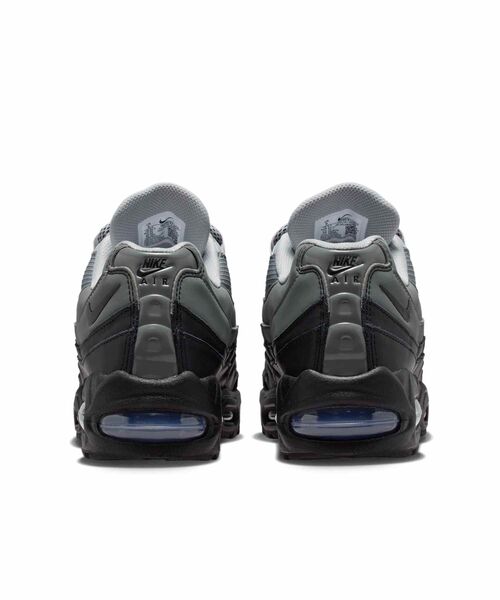 NIKE(ナイキ)の「ナイキ エア マックス 95 ビッグバブル SE ウィメンズシューズ / Nike Air Max 95 Big Bubble SE Women's Shoes IM9637-001 Black(スニーカー・レディース・ブラック・26/22/25.5/25/24.5/24/23.5/23/22.5)」の8枚目の写真