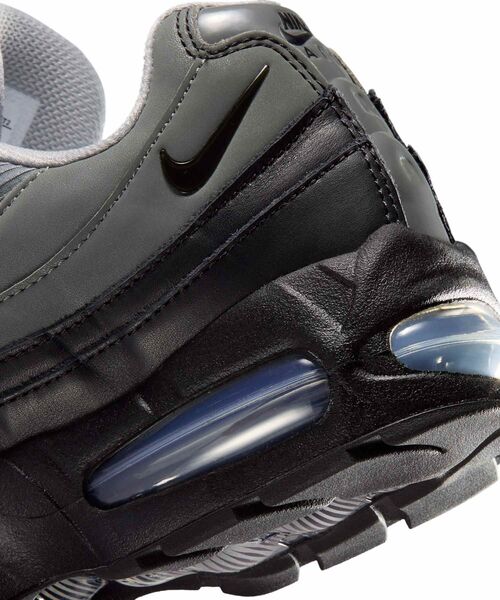 NIKE(ナイキ)の「ナイキ エア マックス 95 ビッグバブル SE ウィメンズシューズ / Nike Air Max 95 Big Bubble SE Women's Shoes IM9637-001 Black(スニーカー・レディース・ブラック・26/22/25.5/25/24.5/24/23.5/23/22.5)」の10枚目の写真