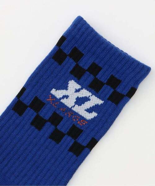XLARGE KIDS（エクストララージキッズ）の「XLチェッカーリブクルーソックス（ソックス/靴下・キッズ・ホワイト/ブラック/ブルー・13-15cm/15-17cm/17-19cm/19-21cm）」の4枚目の写真