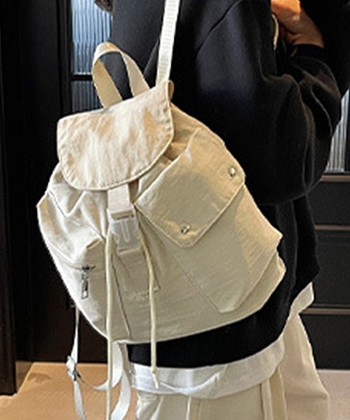 ReRe(リリ)の「ドローストリングフラップバックパック(バックパック/リュック・レディース・ブラック/オフホワイト/ピンク/ブルー・FREE)」の21枚目の写真