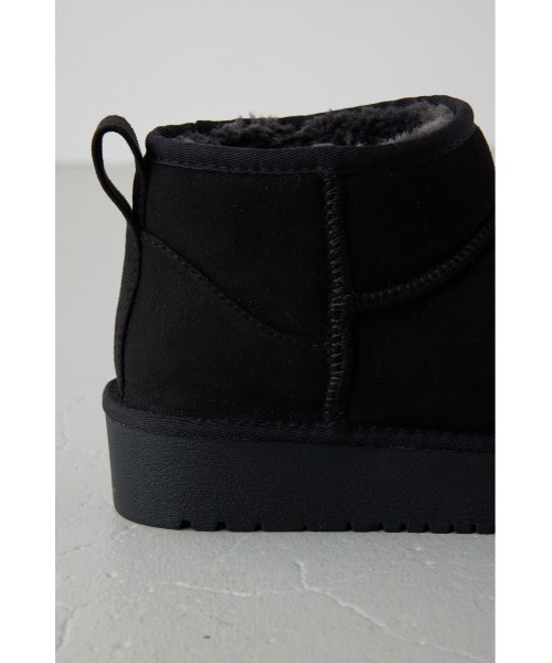 AZUL by moussy(アズールバイマウジー)の「【+4cmUP!】大人気定番♪厚底ムートンショートブーツ 秋服 冬服 ボア スタイルアップ 靴(ブーツ・レディース・ブラック/ブラウン/ベージュ・LL/LARGE/MEDIUM/SMALL)」の14枚目の写真