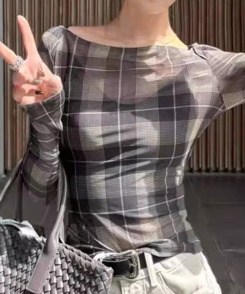 ampm(エーエムピーエム)の「長袖トップス チェック柄 カットソー ボートネック タイト シアートップス(Tシャツ/カットソー・レディース・ブラウン・S/M)」の12枚目の写真