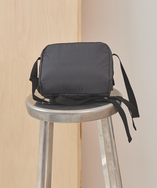 THE NORTH FACE PURPLE LABEL（ザ ノースフェイス パープルレーベル）の「【THE NORTH FACE PURPLE LABEL/ザ・ノース・フェイス パープルレーベル】CORDURA Nylon Shoulder Bag/コーデュラ ナイロン ショルダーバッグ/軽量/通勤/2WAY/肩掛け/斜め掛け（ショルダーバッグ・レディース・グレー/ブラック・FREE）」の3枚目の写真