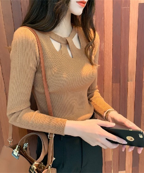 deux amour(ドゥーザムール)の「フロントカットアウトリブニットトップス(ニット/セーター・レディース・ネイビー/ブラウン/ブラック/ベージュ/グレー/グリーン/レッド/ピンク/イエロー/ホワイト・FREE)」の13枚目の写真