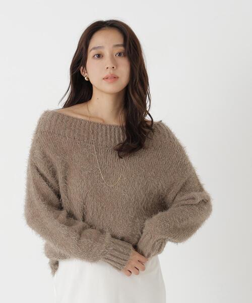 NATURAL BEAUTY BASIC(ナチュラルビューティーベーシック)の「オフショルヘアリーニット(ニット/セーター・レディース・オフホワイト/ブラウン/ピンク・FREE)」の3枚目の写真