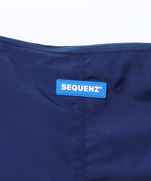SEQUENZ(シークエンズ)の「【お気に入り30000人突破】/ 大容量 / ギャザーショルダーバッグ /SHOULDER GATHER BAG(ショルダーバッグ・メンズ・その他4/その他3/ネイビー/その他2/その他1/グリーン/レッド/ピンク/ブラック・FREE)」の12枚目の写真