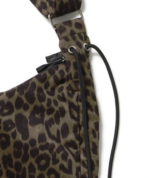 SEQUENZ(シークエンズ)の「【お気に入り30000人突破】/ 大容量 / ギャザーショルダーバッグ /SHOULDER GATHER BAG(ショルダーバッグ・メンズ・その他4/その他3/ネイビー/その他2/その他1/グリーン/レッド/ピンク/ブラック・FREE)」の22枚目の写真