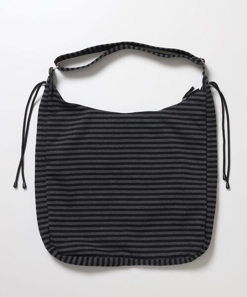 SEQUENZ(シークエンズ)の「【お気に入り30000人突破】/ 大容量 / ギャザーショルダーバッグ /SHOULDER GATHER BAG(ショルダーバッグ・メンズ・その他4/その他3/ネイビー/その他2/その他1/グリーン/レッド/ピンク/ブラック・FREE)」の16枚目の写真