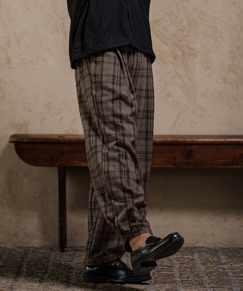 CAMBIO（カンビオ）の「mp15392-Wool Check Wide Tuck Balloon Pants ワイドタックバルーンパンツ(PF-262-022)（その他パンツ・メンズ・ベージュ/チャコール・L/M）」の10枚目の写真