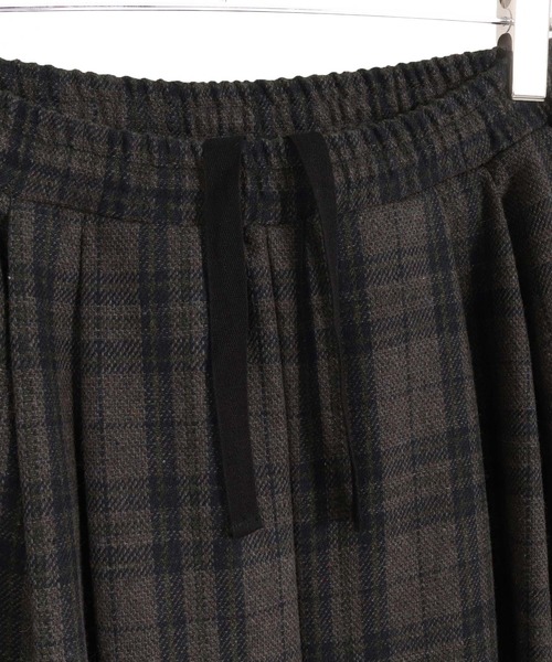 CAMBIO（カンビオ）の「mp15392-Wool Check Wide Tuck Balloon Pants ワイドタックバルーンパンツ(PF-262-022)（その他パンツ・メンズ・ベージュ/チャコール・L/M）」の20枚目の写真
