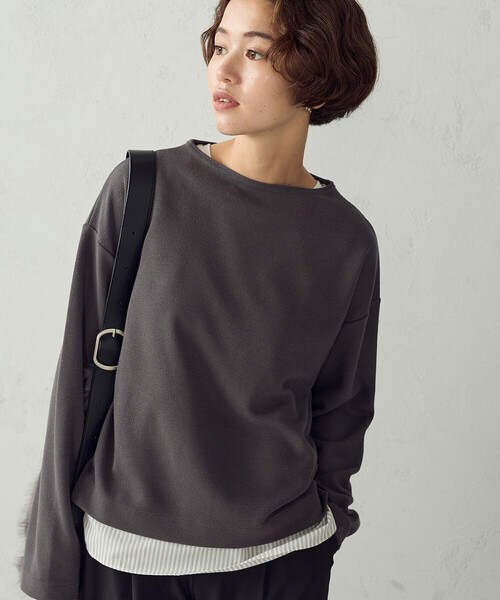 COMME CA ISM(コムサイズム)の「【セットアイテム】ボトルネックカットソー&タンクトップ(Tシャツ/カットソー・レディース・チャコール/ベージュ/ブルー・L/M)」の2枚目の写真