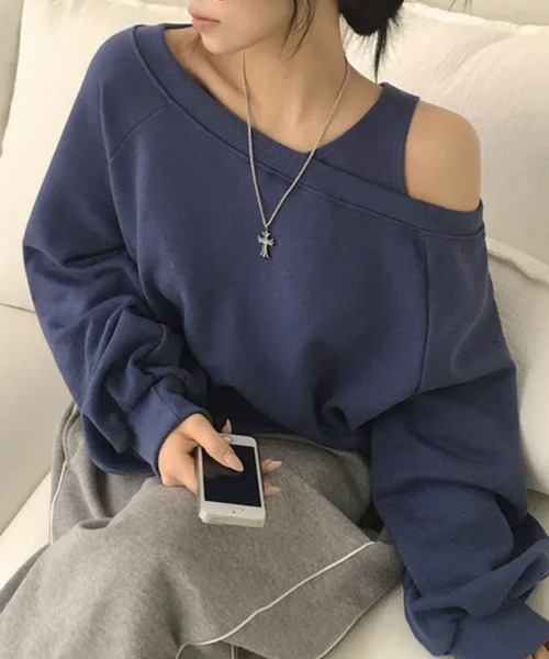 VIVID LADY(ビビッドレディー)の「ワンショルダー ラグラン 長袖スウェット(スウェット・レディース・グレー/クリーム/ブルー・FREE)」の3枚目の写真