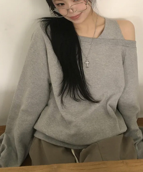 VIVID LADY(ビビッドレディー)の「ワンショルダー ラグラン 長袖スウェット(スウェット・レディース・グレー/クリーム/ブルー・FREE)」の22枚目の写真