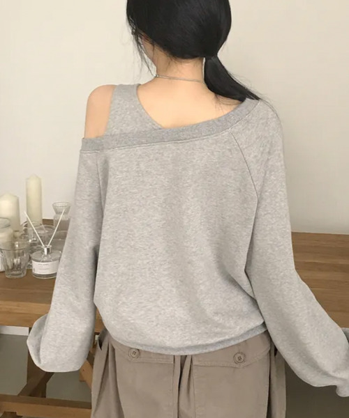 VIVID LADY(ビビッドレディー)の「ワンショルダー ラグラン 長袖スウェット(スウェット・レディース・グレー/クリーム/ブルー・FREE)」の14枚目の写真