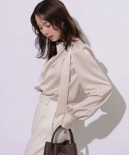 Mystrada(マイストラーダ)の「アシメドレープブラウス(シャツ/ブラウス・レディース・ホワイト/ピンク系その他5・38/36)」の9枚目の写真