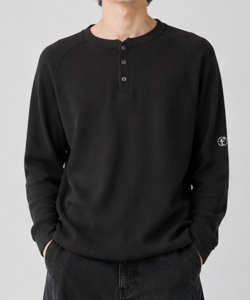 FAF(フェイク アス フラワーズ)の「Lazy Thermal Henley Neck(ニット/セーター・メンズ・アイボリー/ブラック・1/2)」の2枚目の写真
