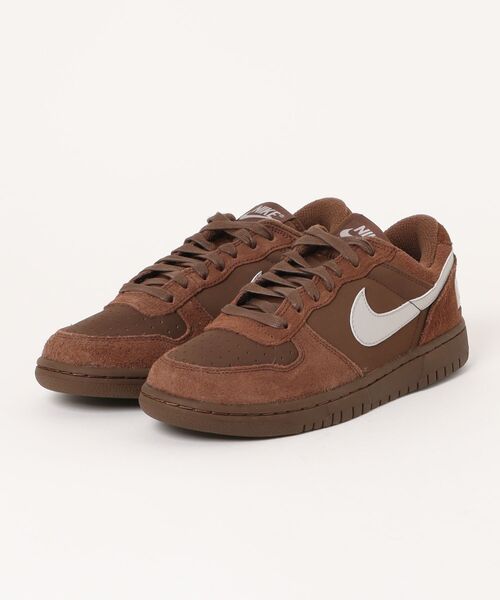 NIKE(ナイキ)の「NIKE ナイキ BIG NIKE LOW LUX ビッグナイキ LOW LUX MIO4224 200CACWOW/CLGGR(スニーカー・メンズ・ブラウン・29.0cm/28.5cm/28.0cm/27.5cm/27.0cm/26.5cm/26.0cm/25.5cm/25.0cm/24.5cm/24.0cm)」の1枚目の写真