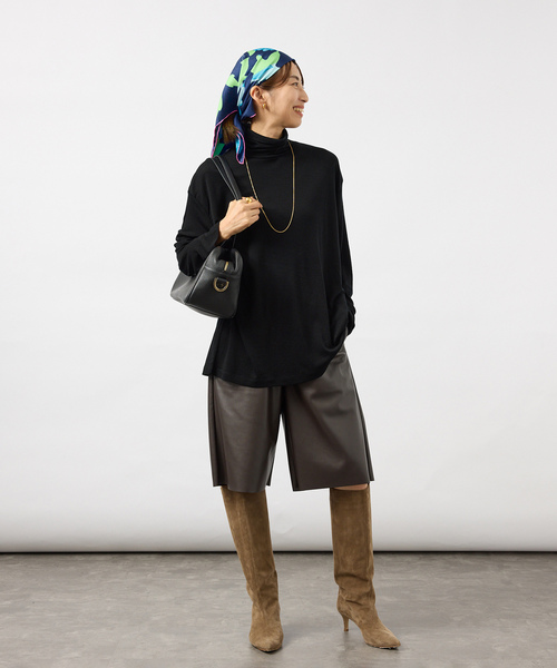 VERMEIL par iena(ヴェルメイユパーイエナ)の「INSCRIRE アンスクリア Wool Fraise Turtle Neck(Tシャツ/カットソー・レディース・グレー/ブラック・SMALL)」の3枚目の写真