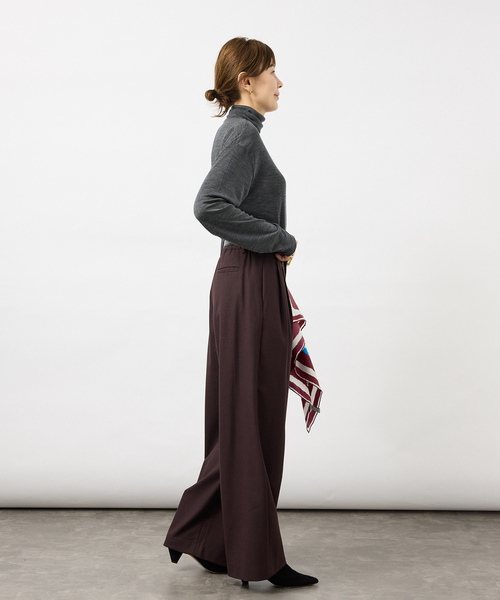 VERMEIL par iena(ヴェルメイユパーイエナ)の「INSCRIRE アンスクリア Wool Fraise Turtle Neck(Tシャツ/カットソー・レディース・グレー/ブラック・SMALL)」の10枚目の写真