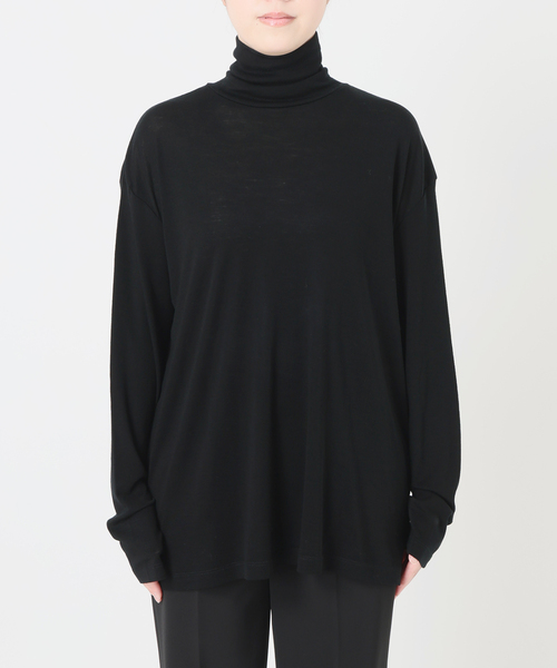 VERMEIL par iena(ヴェルメイユパーイエナ)の「INSCRIRE アンスクリア Wool Fraise Turtle Neck(Tシャツ/カットソー・レディース・グレー/ブラック・SMALL)」の18枚目の写真