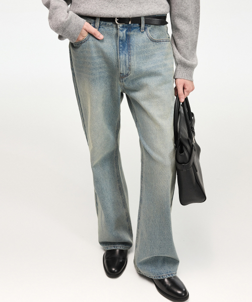TNGT(ティーエヌジーティー)の「フレアデニムパンツ(ウォッシュドブルー) TNPA6F110B2(デニムパンツ・メンズ・その他・90/82/78/86)」の1枚目の写真