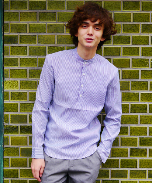 Revo.(レボ)の「Revo. SELECT ITEM / バンドカラー ストライプ プルオーバーシャツ(シャツ/ブラウス・メンズ・ブラック/ネイビー・X-LARGE/LARGE/MEDIUM)」の2枚目の写真