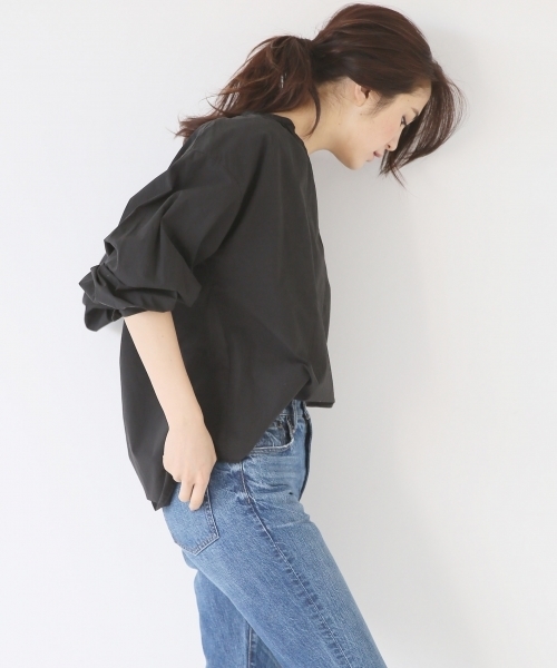 A part by（アパートバイ）の「Cスキッパーボリュームシャツ 744279 （シャツ/ブラウス・レディース・ホワイト/ベージュ/ブラック/ライトイエロー・FREE）」の6枚目の写真