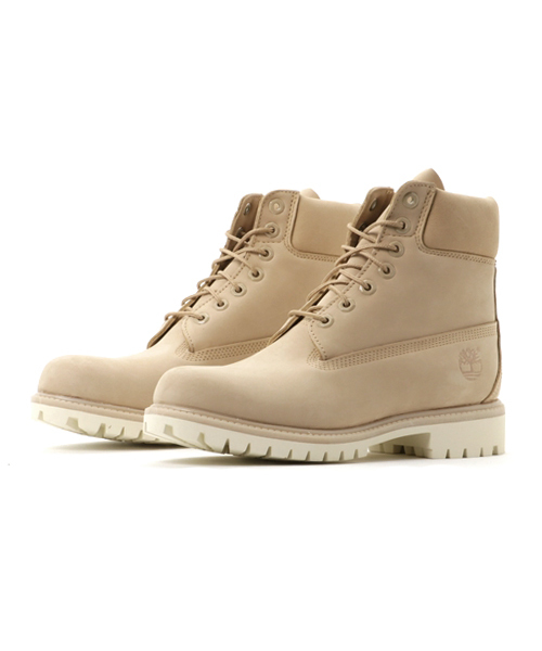 Timberland(ティンバーランド)の「ティンバーランドアイコン シックスインチ プレミアムブーツ(ブーツ・メンズ・ベージュ・26.0cm/27.0cm/26.5cm/27.5cm/25.5cm/25.0cm)」の2枚目の写真