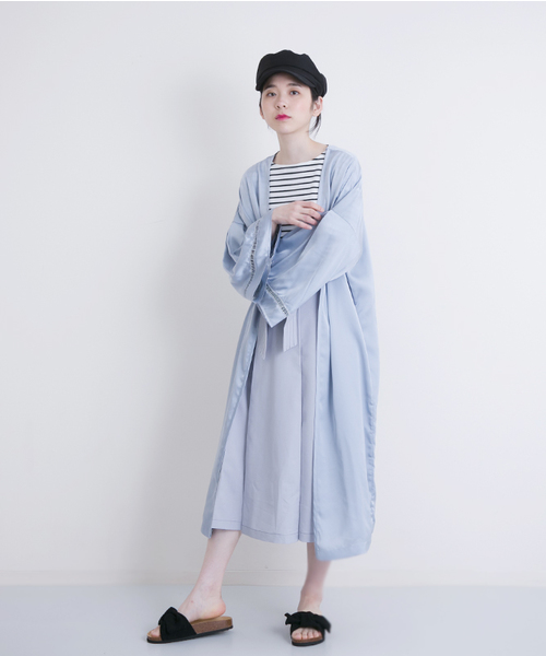 MERLOT（メルロー）の「サテンガウン4952（カーディガン/ボレロ・レディース・ブラック/ベージュ/ピンク/ライトブルー・FREE）」の18枚目の写真