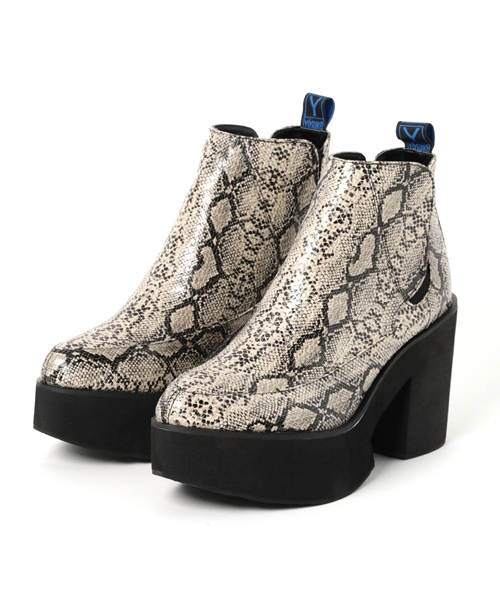 YOSUKE(ヨースケ)の「「YOSUKE/ヨースケ」厚底サイドゴアショートブーツ(ブーツ・レディース・ブラック/ベージュ系その他/ブラック系その他/グリーン系その他/グリーン/レッド系その他/マルチ/ブラック系その他2・24.5/23.5/23/24/22.5)」の5枚目の写真