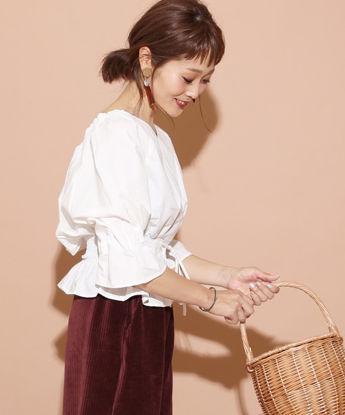 natural couture(ナチュラルクチュール)の「オフショルコルセットブラウス(シャツ/ブラウス・レディース・アイボリー/ブラック/ストライプ・FREE)」の6枚目の写真