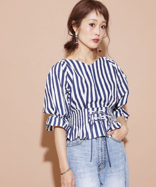 natural couture(ナチュラルクチュール)の「オフショルコルセットブラウス(シャツ/ブラウス・レディース・アイボリー/ブラック/ストライプ・FREE)」の11枚目の写真