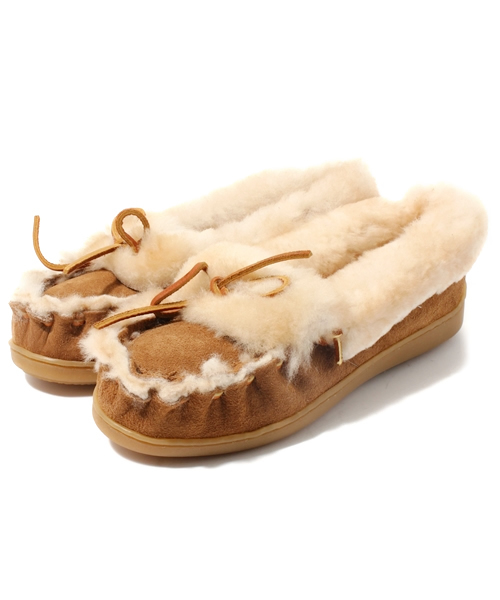 NANO universe（ナノユニバース）の「MINNETONKA/THE ULTIMATE        SHEEPSKIN SLIPPER（パンプス・レディース・グレー系その他・6/7/8）」の8枚目の写真