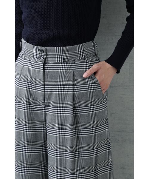 NATURAL BEAUTY BASIC(ナチュラルビューティーベーシック)の「【美人百花 10月号掲載】チェックワイドパンツ(その他パンツ・レディース・ブラウン系その他/ブルー系その他6・SMALL/MEDIUM/X-SMALL)」の5枚目の写真