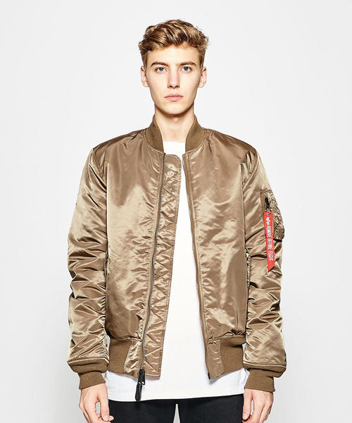 Alpha Industries(アルファインダストリーズ)の「<ALPHA INDUSTRIES> MA-1 TIGHT/ブルゾン ◆(MA-1・メンズ・ブラック/オリーブ/ブラウン/ネイビー・SMALL/MEDIUM/X-LARGE/LARGE)」の2枚目の写真