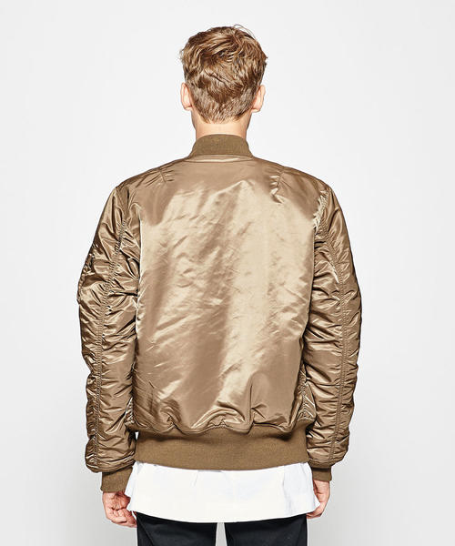 Alpha Industries(アルファインダストリーズ)の「<ALPHA INDUSTRIES> MA-1 TIGHT/ブルゾン ◆(MA-1・メンズ・ブラック/オリーブ/ブラウン/ネイビー・SMALL/MEDIUM/X-LARGE/LARGE)」の16枚目の写真