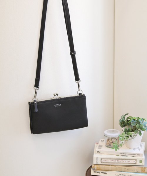 BAYFLOW（ベイフロー）の「フレームパースショルダー（ショルダーバッグ・レディース・ブラック/ベージュ/ブルー・FREE）」の2枚目の写真