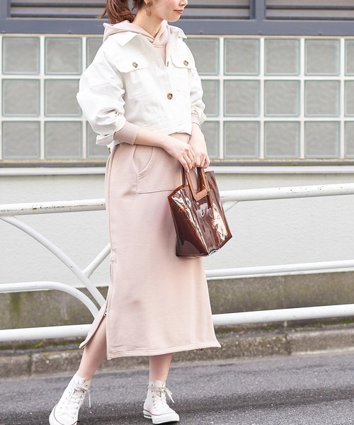 natural couture（ナチュラルクチュール）の「サイドＷジップロングパーカーワンピース（ワンピース・レディース・オフホワイト/ブラック/ベージュ・FREE）」の17枚目の写真