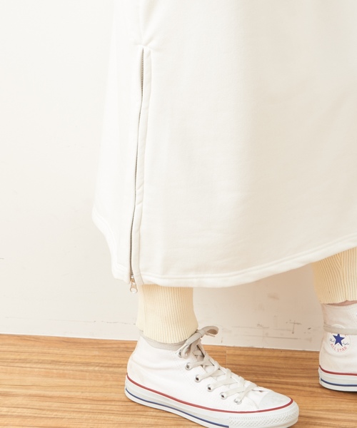 natural couture（ナチュラルクチュール）の「サイドＷジップロングパーカーワンピース（ワンピース・レディース・オフホワイト/ブラック/ベージュ・FREE）」の5枚目の写真