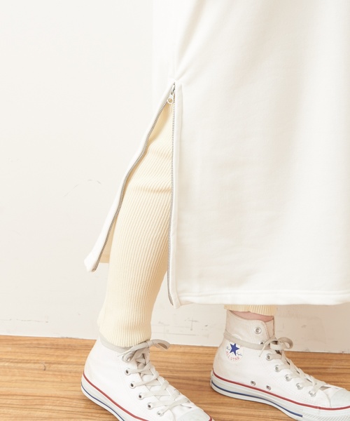 natural couture（ナチュラルクチュール）の「サイドＷジップロングパーカーワンピース（ワンピース・レディース・オフホワイト/ブラック/ベージュ・FREE）」の6枚目の写真