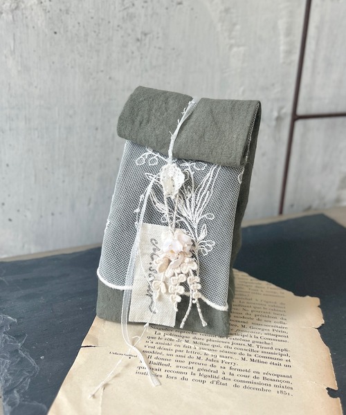 m.soeur（エムスール）の「スズランレースのギフト袋（大）（ラッピングキット・レディース・ホワイト/ダークグリーン・FREE）」の2枚目の写真